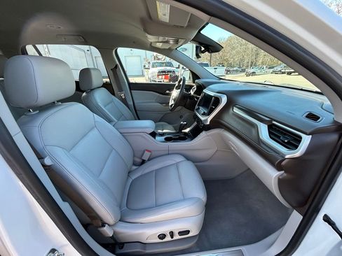 Used 2018 GMC Acadia SLT image 26