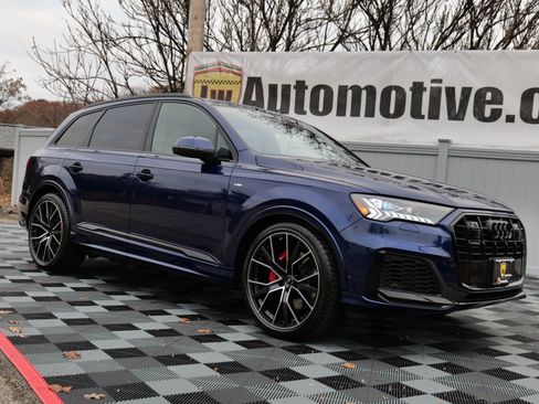 Used 2024 Audi Q7 3.0T Prestige w/ Prestige Package image 2