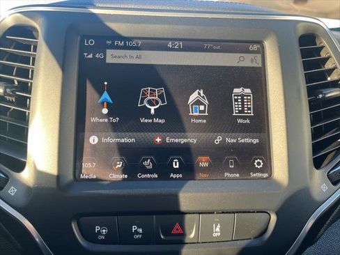 Used 2023 Jeep Cherokee Altitude Lux image 12