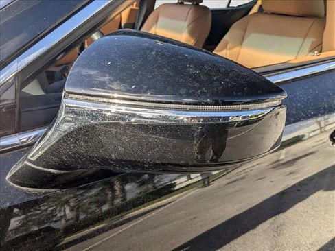 Used 2023 Lexus ES 300h w/ Premium Package image 6