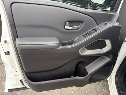 Certified 2022 Nissan Frontier SV image 13