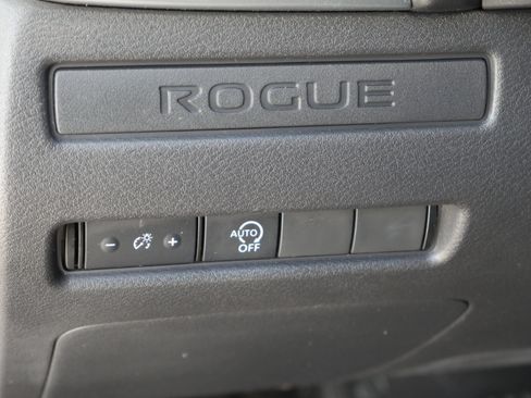 Certified 2023 Nissan Rogue S image 5