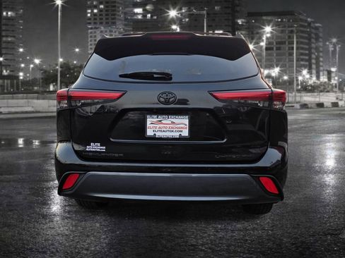 Used 2022 Toyota Highlander Limited image 8