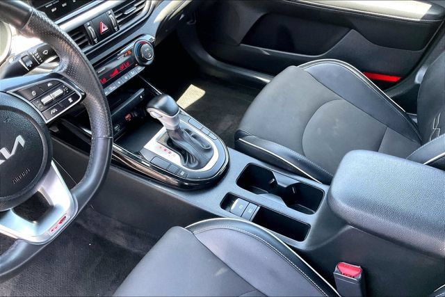 Used 2023 Kia Forte GT-Line w/ GT-Line Premium Package FWD image 17
