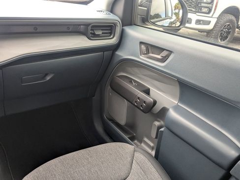 New 2025 Ford Maverick XLT w/ XLT Luxury Package image 18