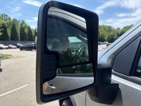 Used 2025 Chevrolet Silverado 2500 LT w/ Convenience Package AWD/4WD image 16