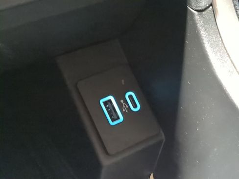 Used 2024 Ford Edge SEL w/ Convenience Package image 42