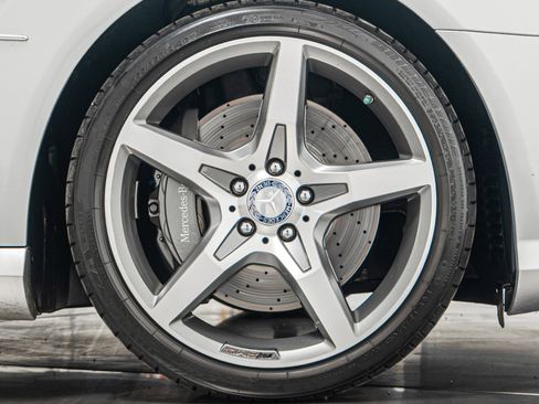 Used 2013 Mercedes-Benz SL 550 image 42