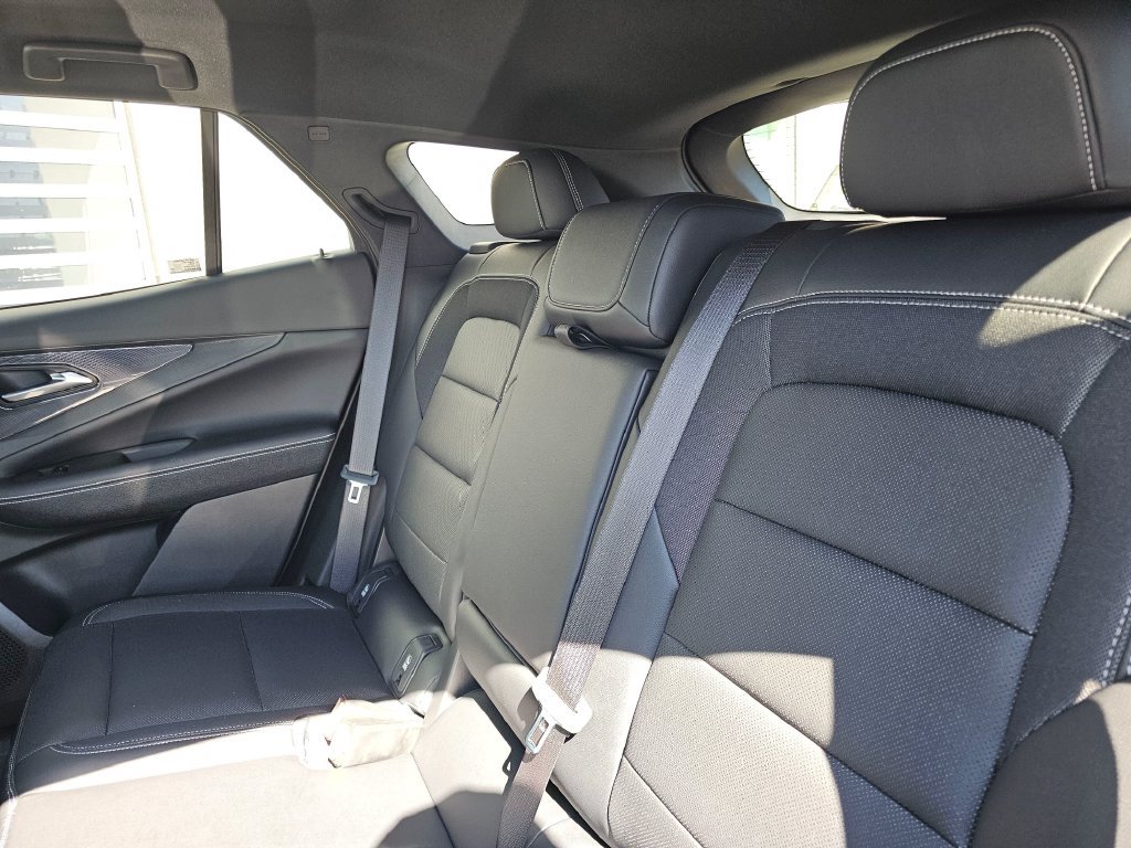 New 2026 Chevrolet Blazer EV LT AWD/4WD image 21