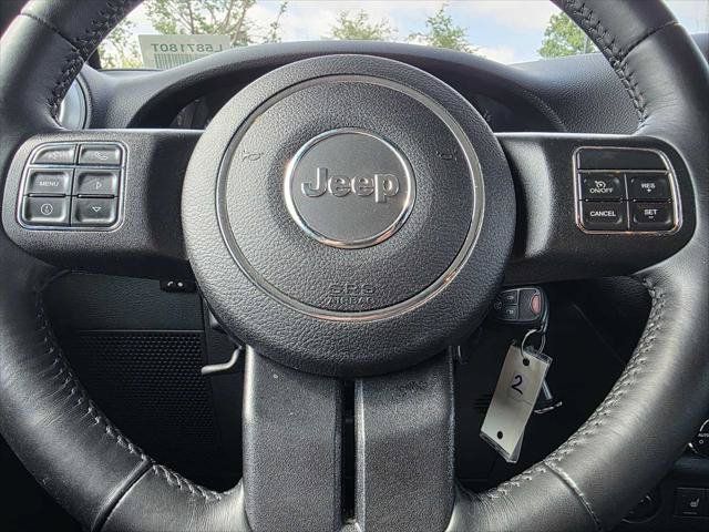 Used 2017 Jeep Wrangler Unlimited Sahara w/ Connectivity Group AWD/4WD image 24