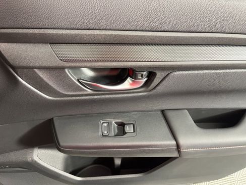 Certified 2025 Honda CR-V Sport image 21