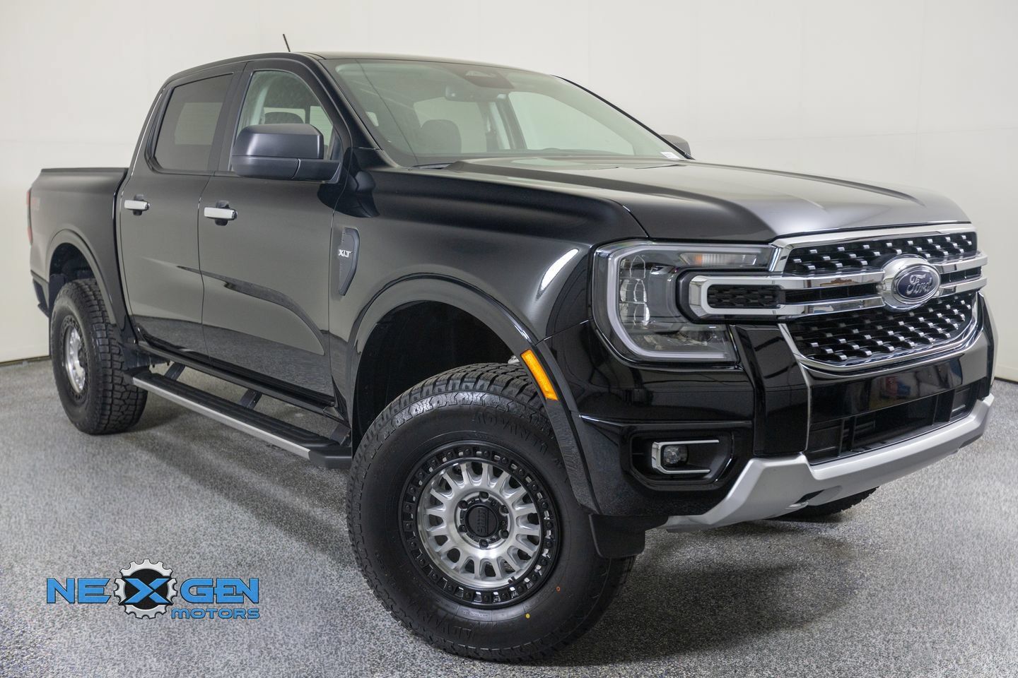 Used 2024 Ford Ranger XLT w/ FX4 Off-Road Package AWD/4WD image 1