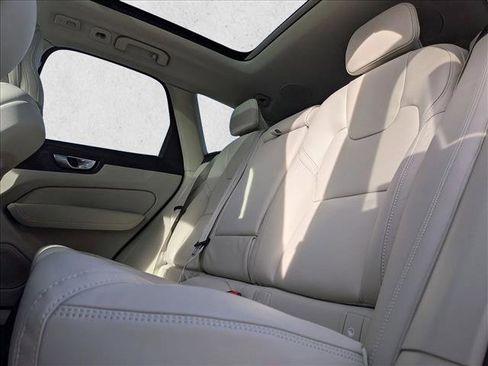 New 2026 Volvo XC60 B5 Ultra w/ Protection Package Premier image 17