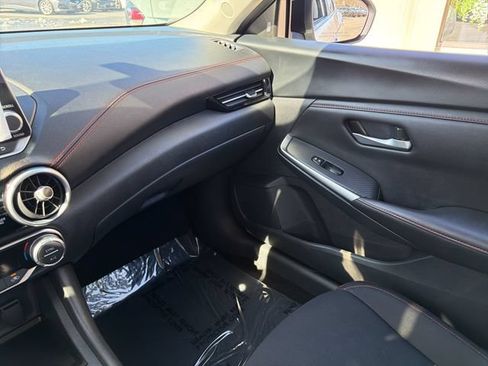 Used 2024 Nissan Sentra SR FWD image 27