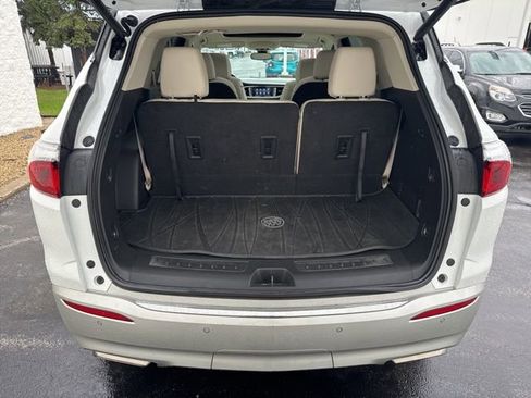 Used 2024 Buick Enclave Essence w/ Experience Buick Package image 7