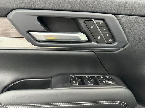 Used 2026 GMC Terrain Denali image 19