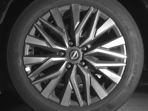 Used 2025 Nissan Altima 2.5 SV image 14