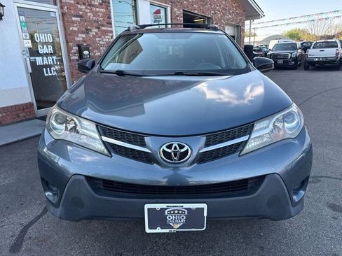 Used 2014 Toyota RAV4 LE image 2