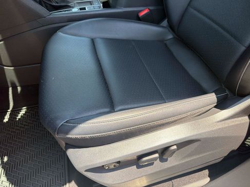 Certified 2023 Volkswagen Atlas SE FWD image 19