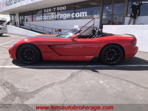 Used 2005 Dodge Viper SRT-10 image 10