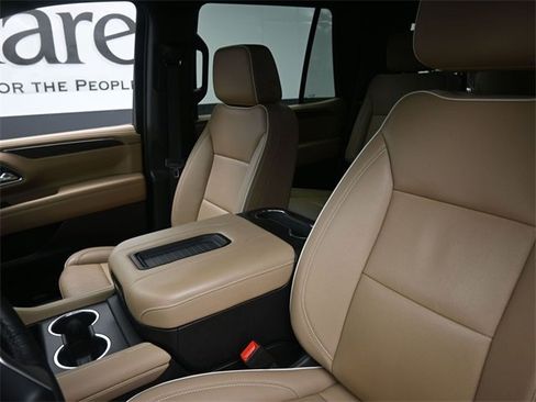 Used 2024 Chevrolet Tahoe Premier image 16