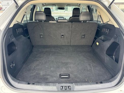 Used 2023 Ford Edge SEL image 5