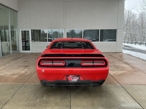 Used 2021 Dodge Challenger R/T w/ Blacktop Package image 21