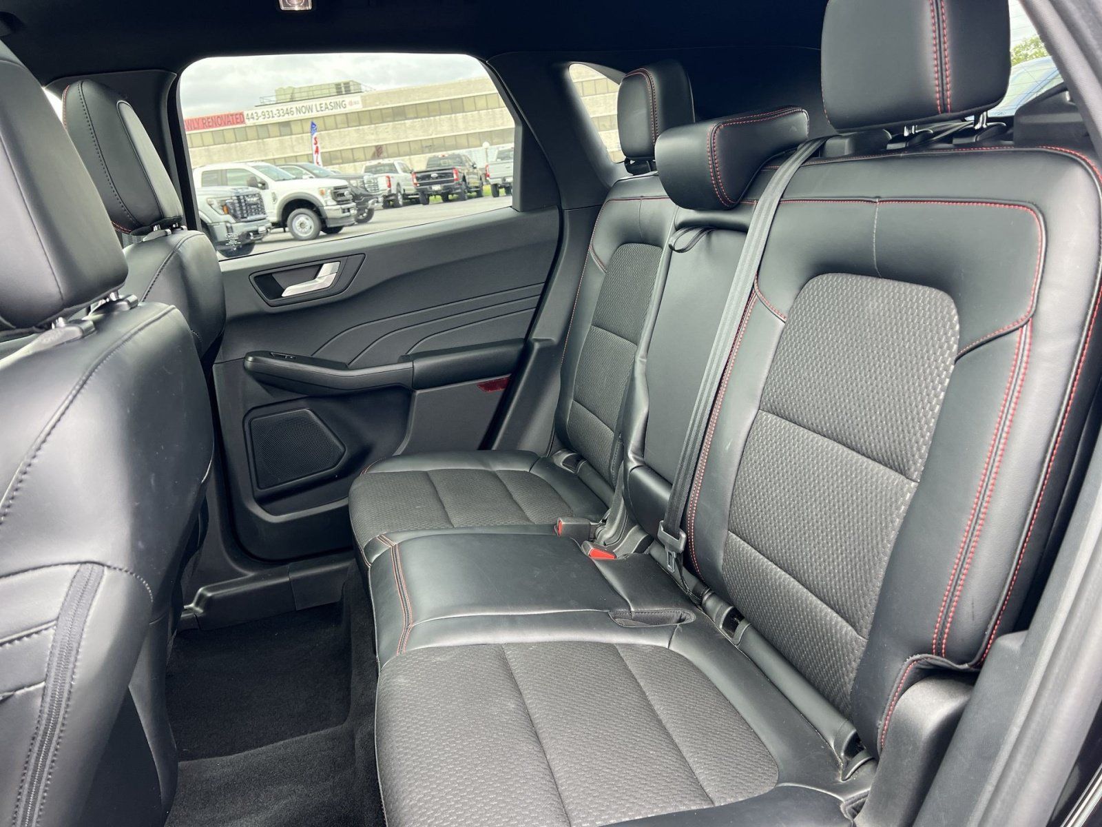Used 2023 Ford Escape ST-Line AWD/4WD image 25