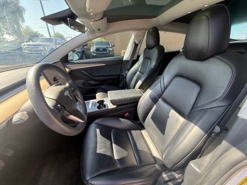 Used 2021 Tesla Model 3 Standard Range Plus RWD image 13