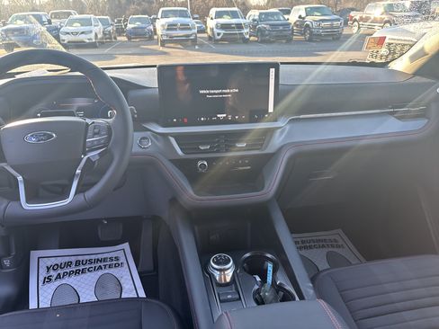 New 2026 Ford Explorer ST-Line w/ ST-Line Street Pack image 15
