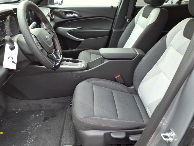 New 2026 Chevrolet Trax RS w/ Sunroof Package FWD image 6