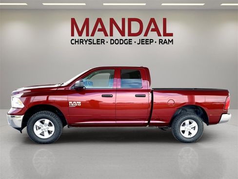 Used 2024 RAM 1500 Classic SLT image 9