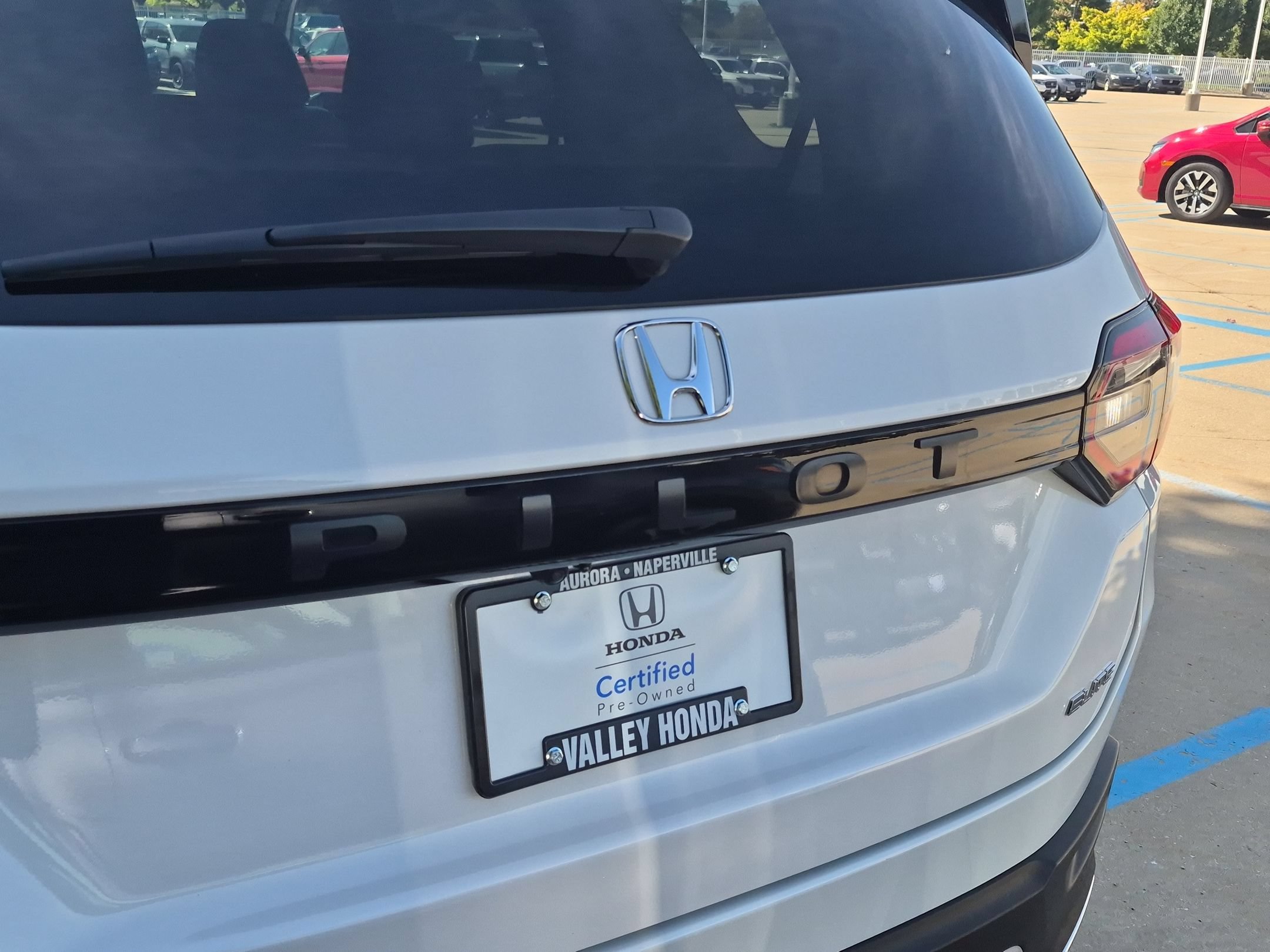 Certified 2025 Honda Pilot Elite image 31