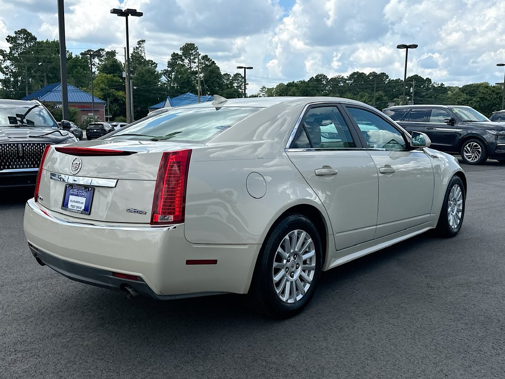 Used 2010 Cadillac CTS Luxury RWD image 7