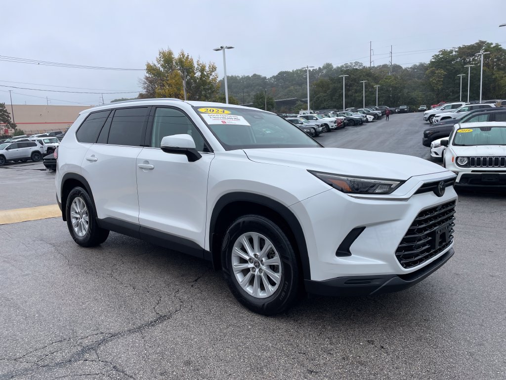 Used 2024 Toyota Grand Highlander AWD image 7