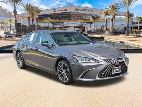 Used 2025 Lexus ES 300h w/ Premium Package FWD image 3