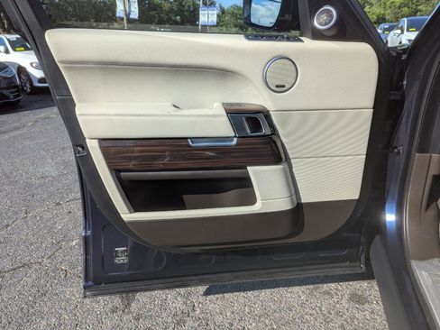 Used 2016 Land Rover Range Rover Supercharged image 11