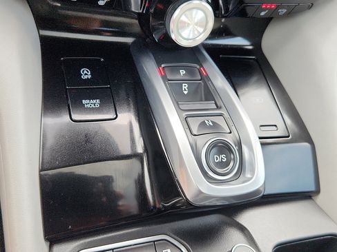 Used 2022 Acura MDX SH-AWD w/ Technology Package image 16