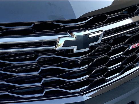 Used 2023 Chevrolet Traverse RS AWD/4WD image 32