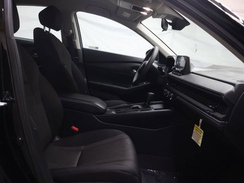 Used 2025 Honda Accord LX image 10