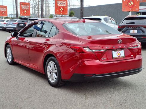 Used 2025 Toyota Camry LE FWD image 4