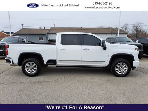 Used 2025 Chevrolet Silverado 2500 High Country w/ Technology Package image 6