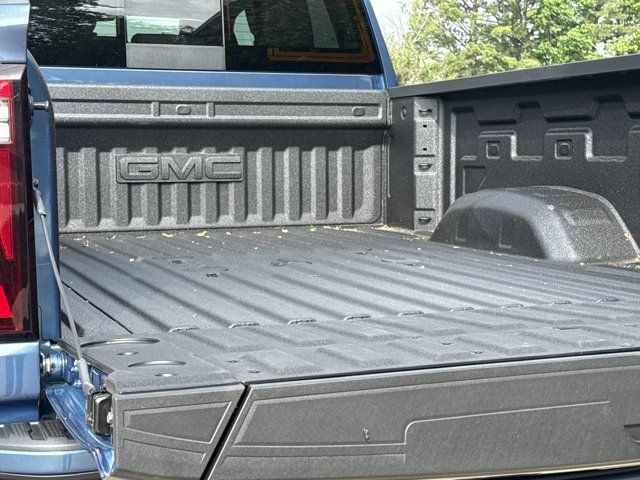 New 2026 GMC Sierra 2500 Denali w/ Denali Reserve Package AWD/4WD image 8