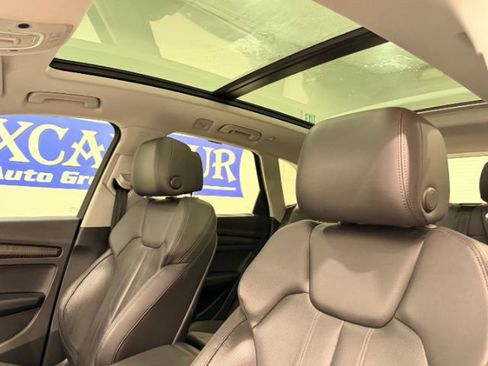 Used 2018 Audi Q5 2.0T Premium Plus w/ Premium Plus Package AWD/4WD image 45