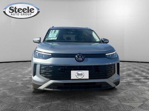 New 2026 Volkswagen Tiguan SE image 8