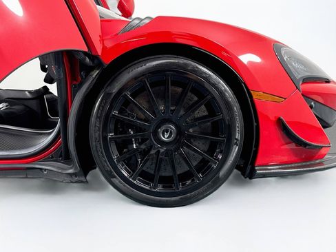 Used 2020 McLaren 620R RWD image 69