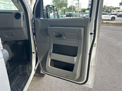 Used 2014 Ford E-150 and Econoline 150 w/ Commercial Cargo Van Package image 19
