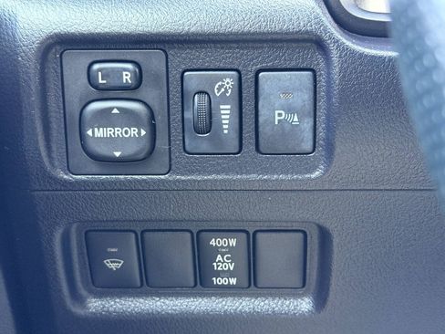Used 2016 Toyota 4Runner Limited AWD/4WD image 40