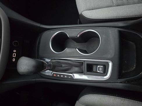 Used 2022 Chevrolet Equinox LT AWD/4WD image 15