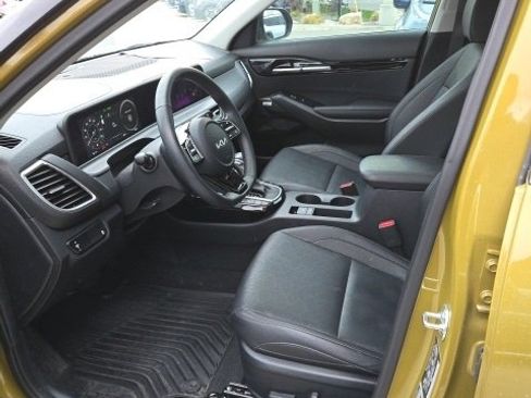 Used 2024 Kia Seltos SX image 9